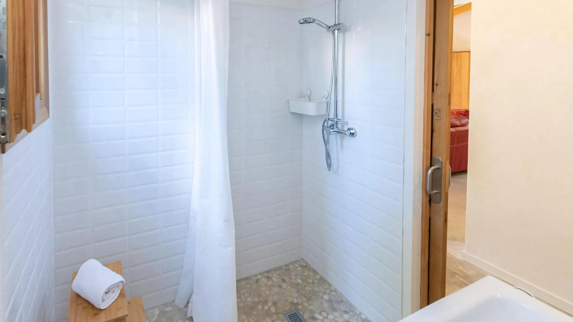 בית נופש Cala de Sant Vicenc Villa Mar Clara ספרד
